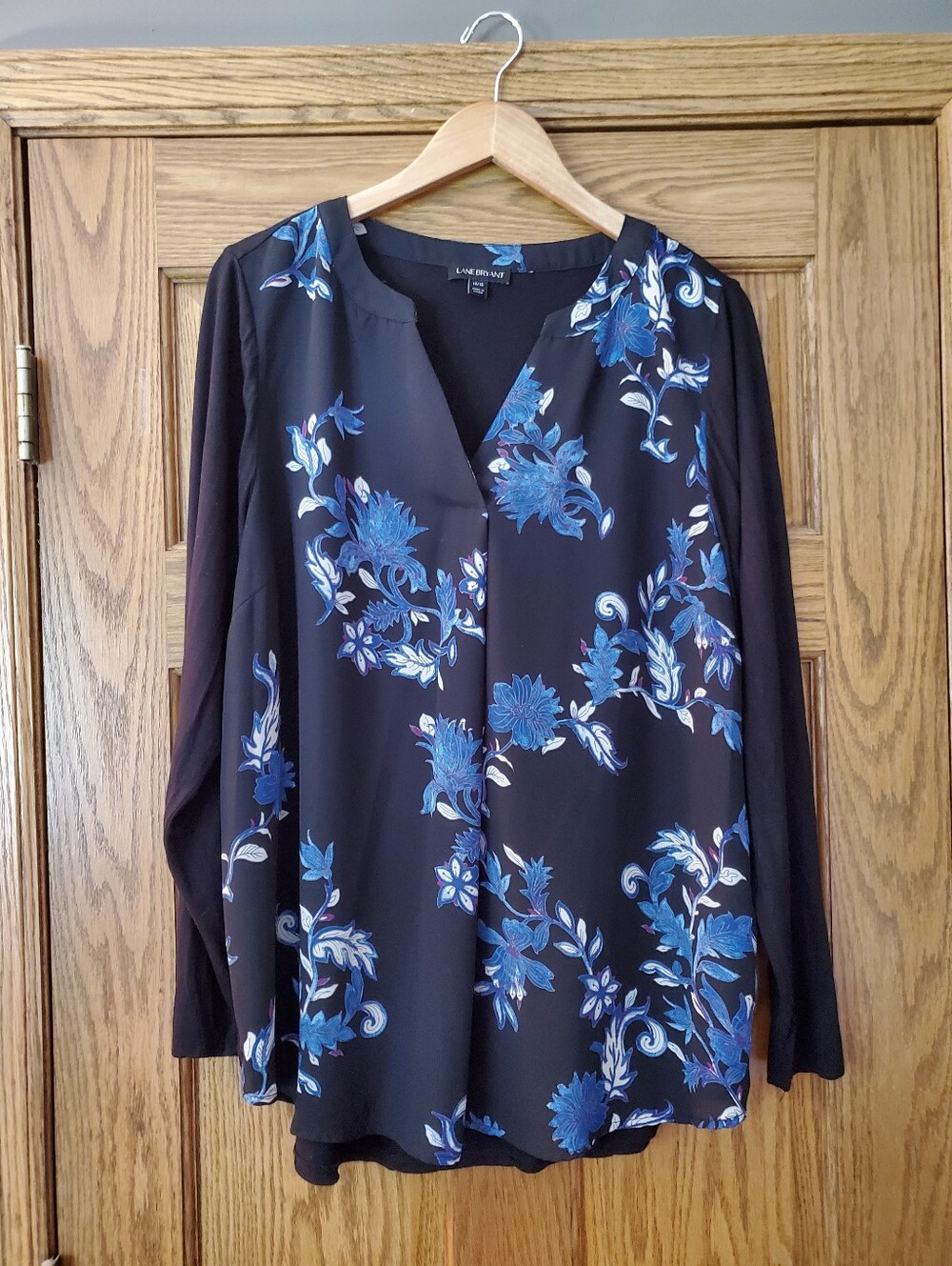Lane Bryant Womens Tunic Blouse 14/16 Black Blue Floral Long Sleeve